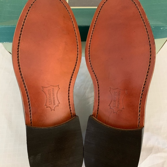 Vintage Hanover 9E shoes. New in box new worn. main image 9